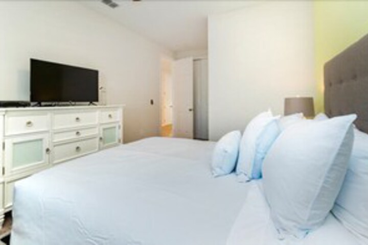 Room 26 of 35