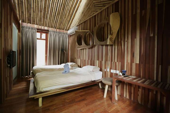 Room 2 of 47