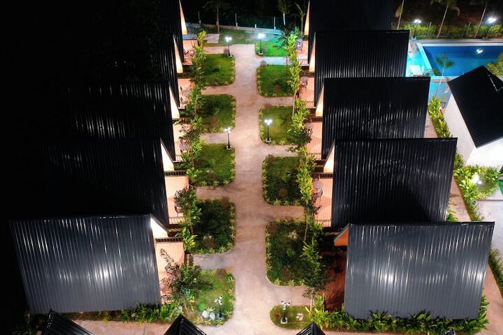 Hotel 48 of 49