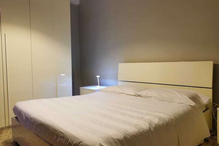 Room 8 of 23