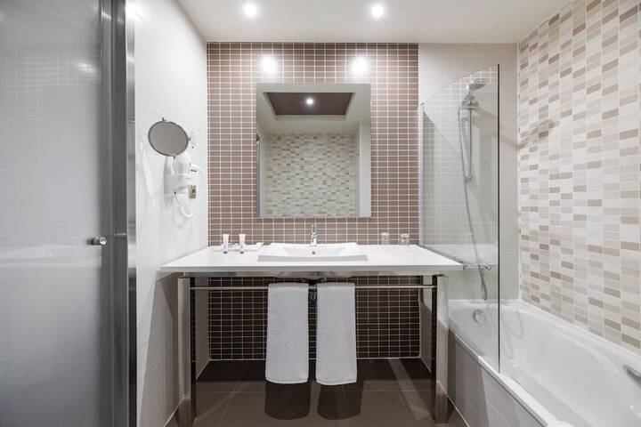 Clean Restrooms
