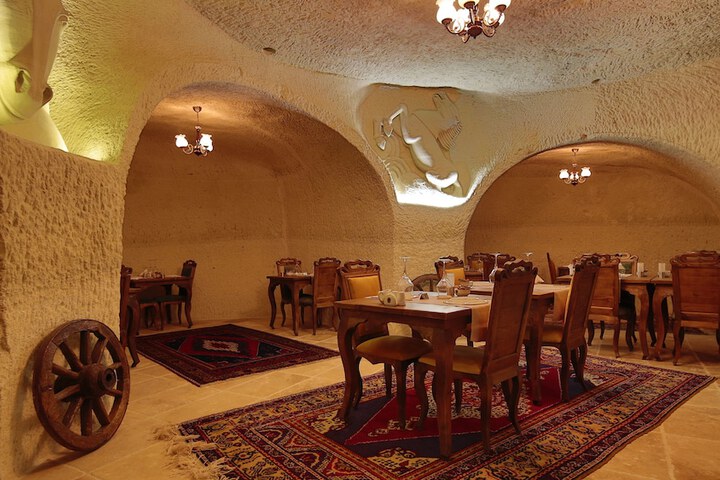 Dining 100 of 114