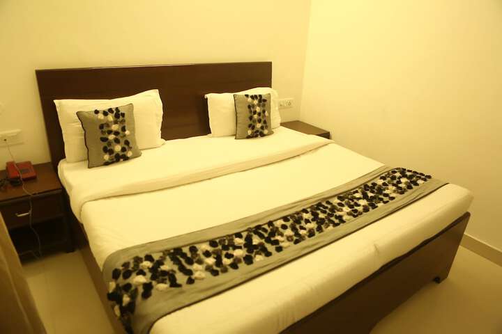 Room 22 of 37