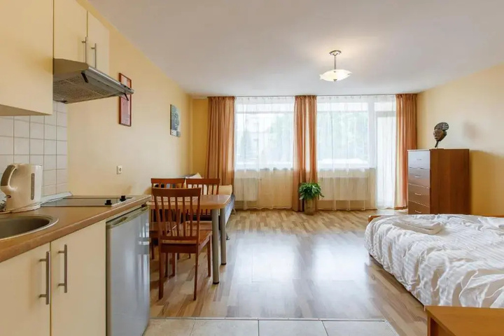 Room 2 of 13