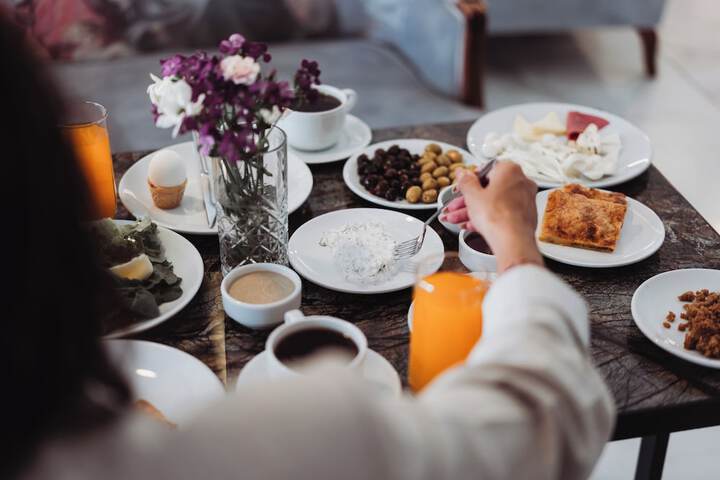Dining 55 of 66