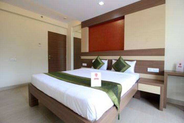 Room 8 of 22