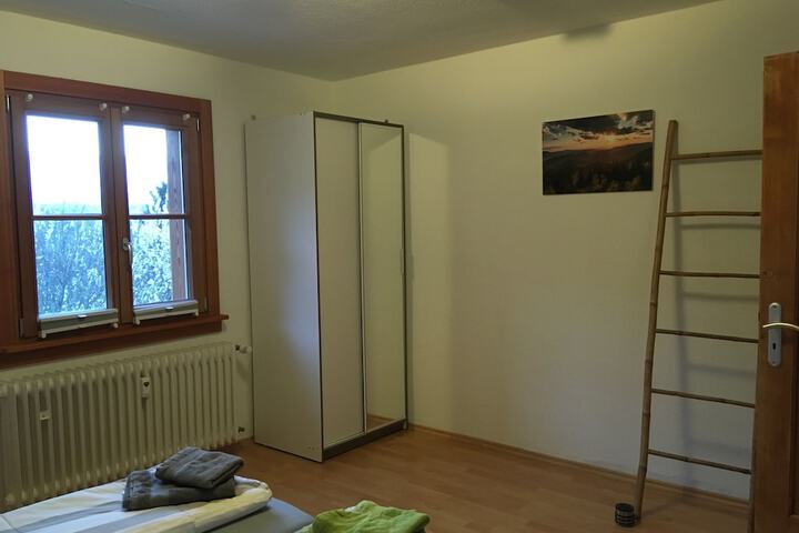 Room 15 of 48