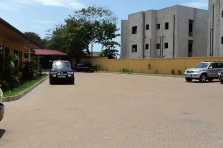 Grand Favor Hotel
