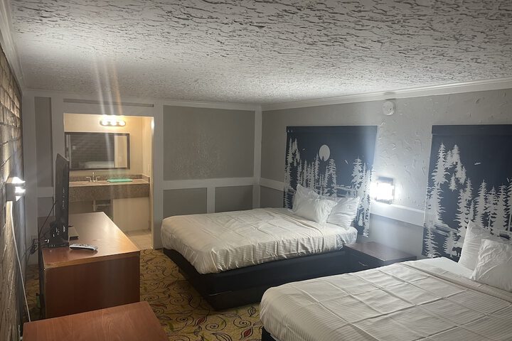 Room 8 of 21
