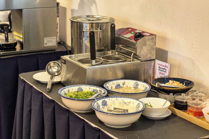 Breakfast/Coffee Service 141 of 168