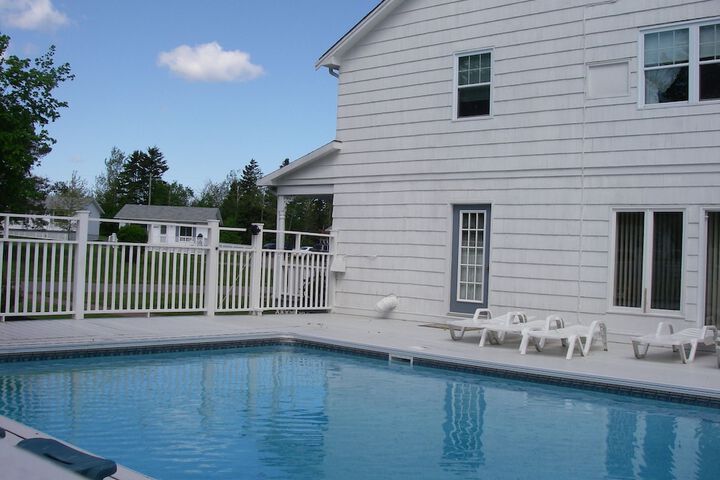 Pool 57 of 68