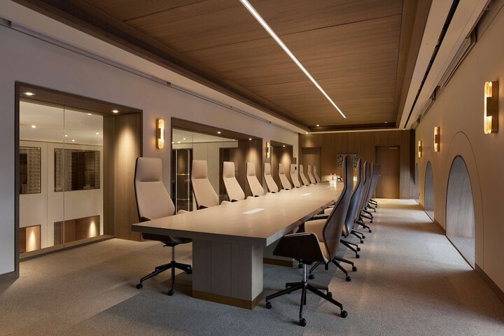 Meeting facility