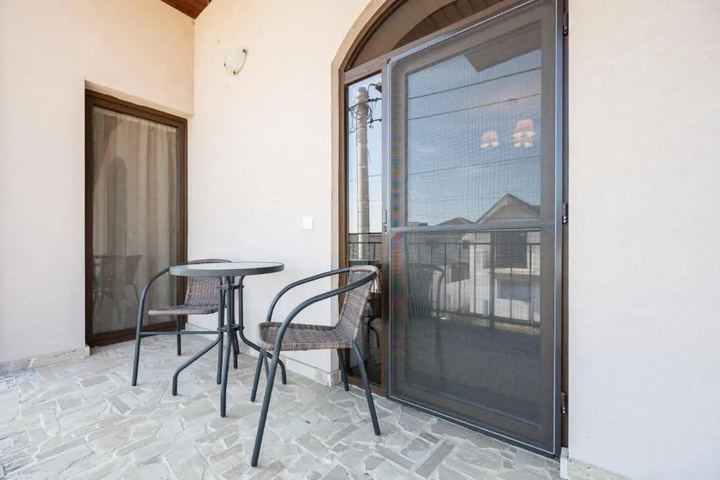 Terrace/Patio 7 of 14