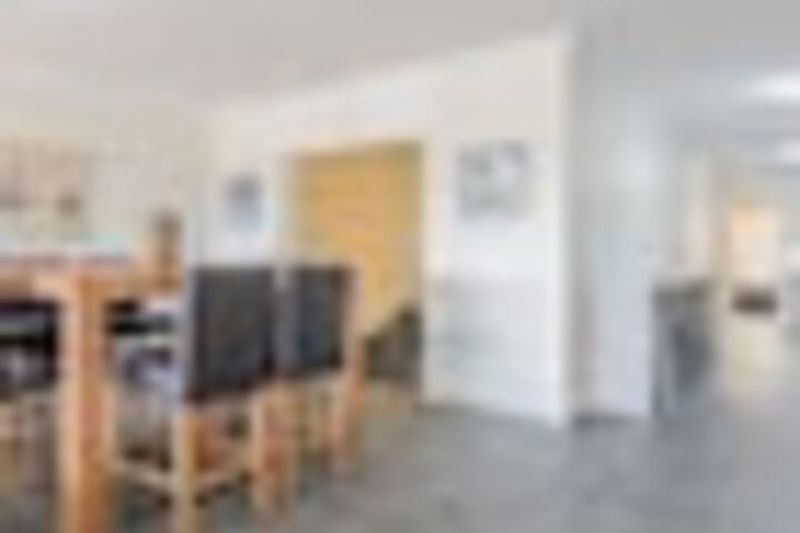 Room 14 of 30