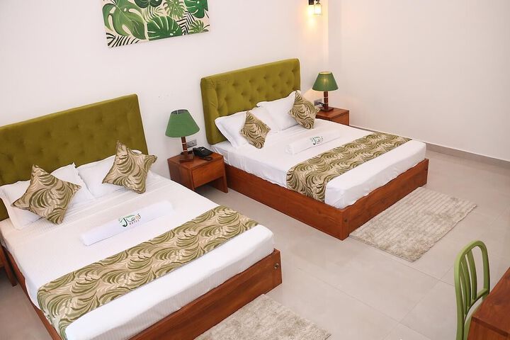 Room 8 of 15