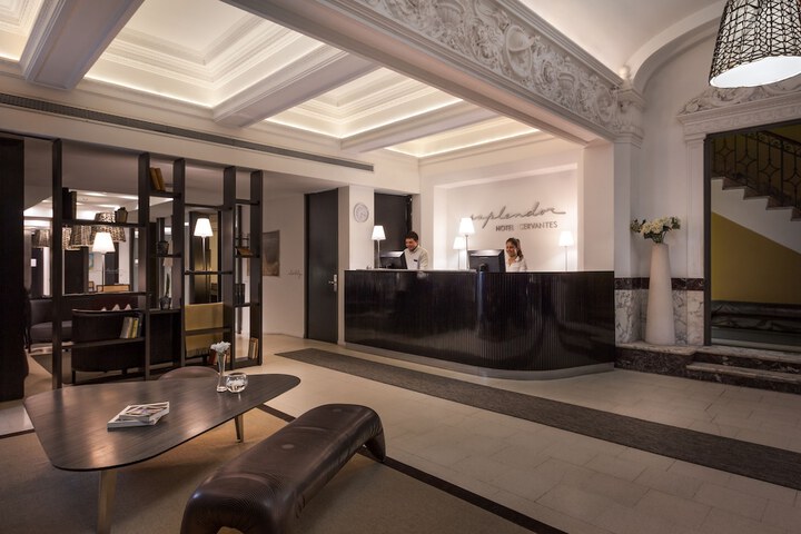 Entrance & Lobby