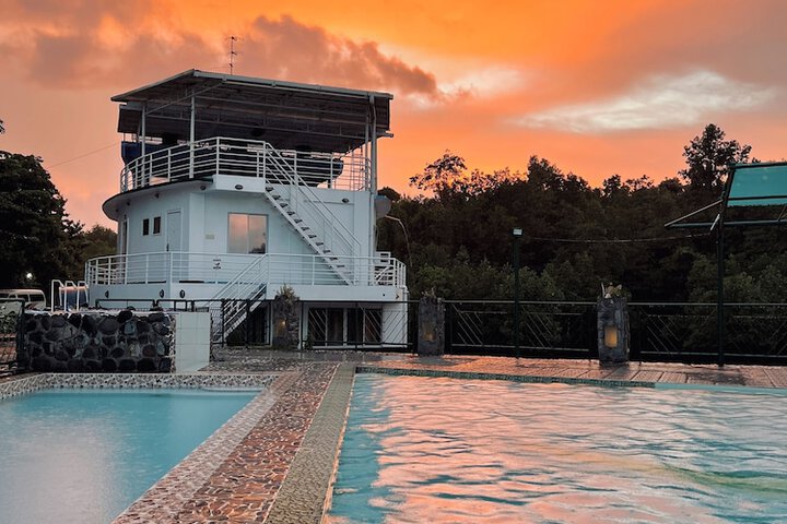 Pool 31 of 51