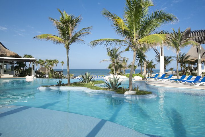 Pool 32 of 79