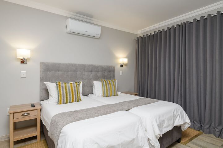 Room 21 of 183