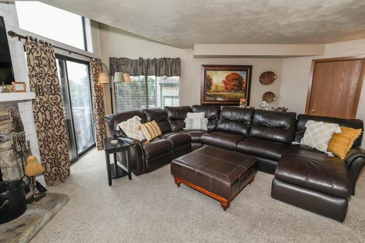 1 Bedroom Mountain Deluxe Villa King Bed Sofa (52 of 108)