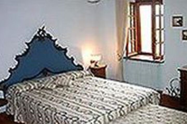 Room 14 of 31