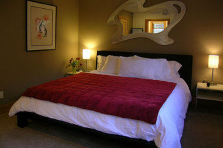 Room 8 of 15