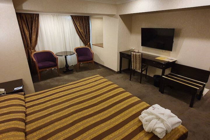 Room 9 of 45