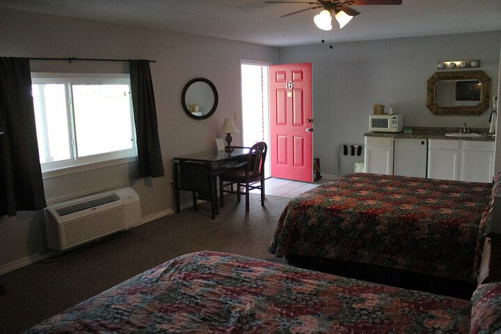 Room 64 of 219