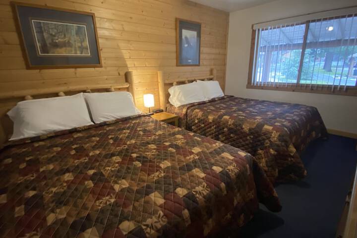 Room 4 of 5
