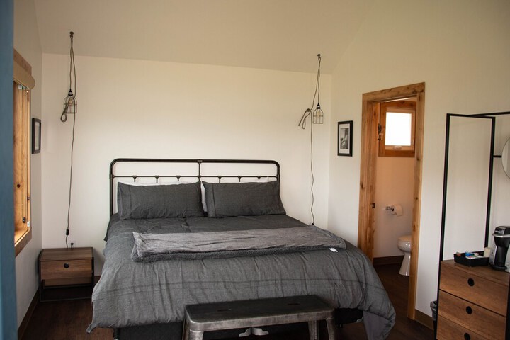 Room 15 of 66