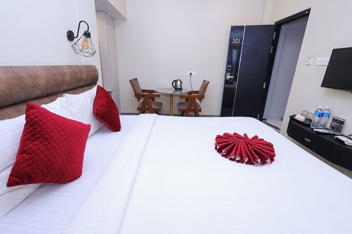 Room 6 of 50