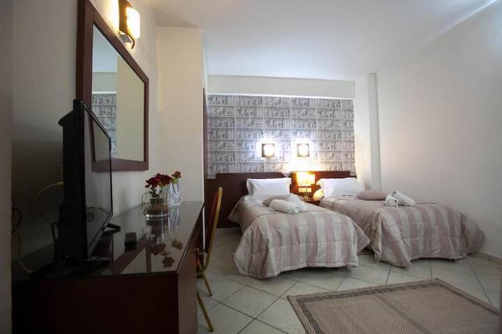 Room 15 of 50