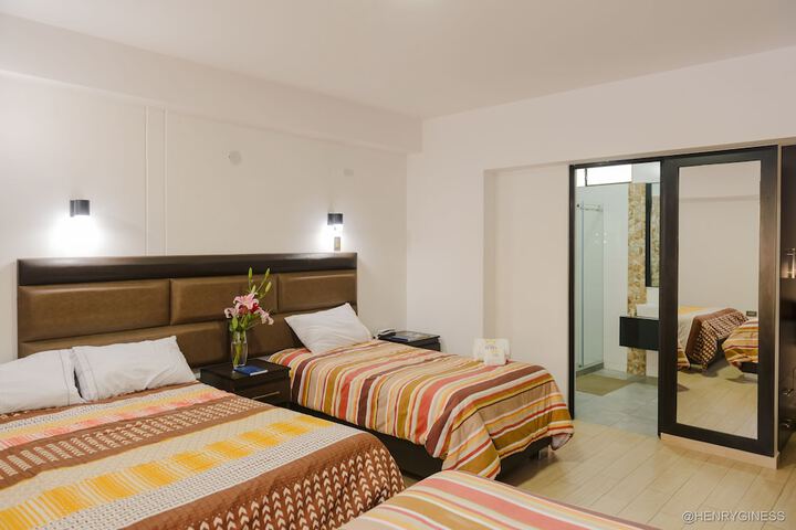 Room 7 of 19