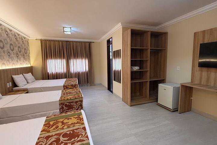 Room 45 of 102