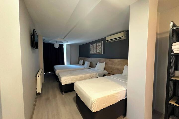 Room 35 of 54