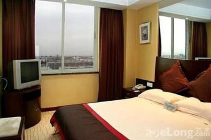 Room 51 of 134