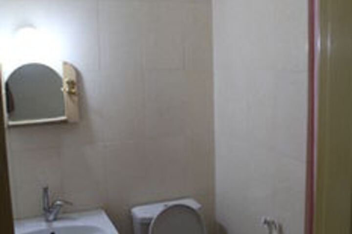 Room 3 of 20