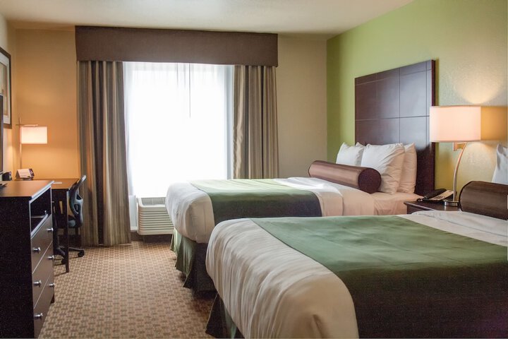 Quadruple Queen Bed (1 of 7)
