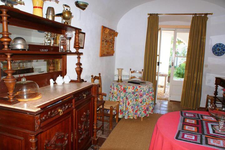 Photo 10