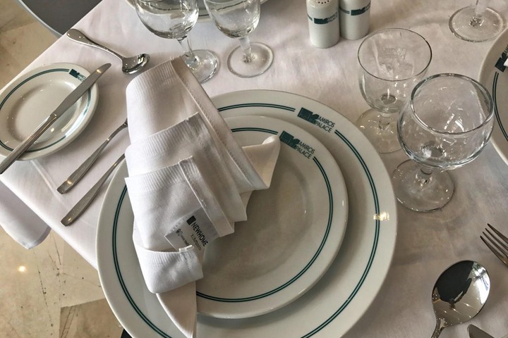 Dining 10 of 33