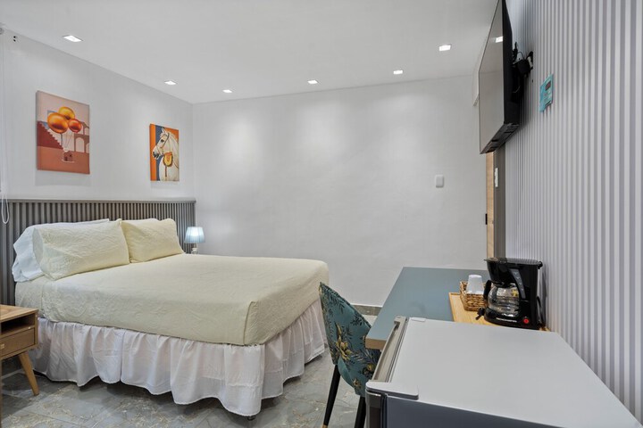 Room 19 of 62