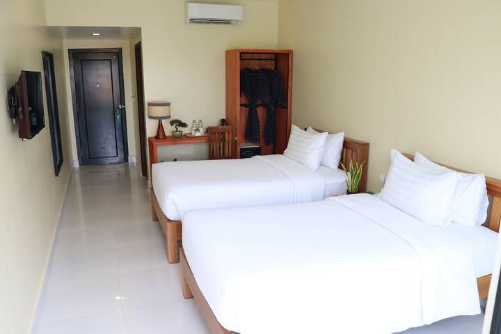 Room 25 of 86