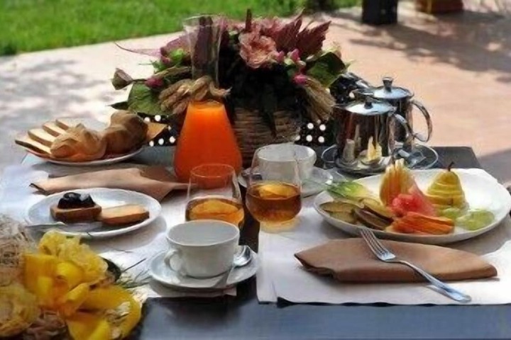 Breakfast/Coffee Service 43 of 58