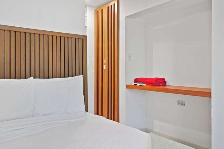 Room 38 of 123