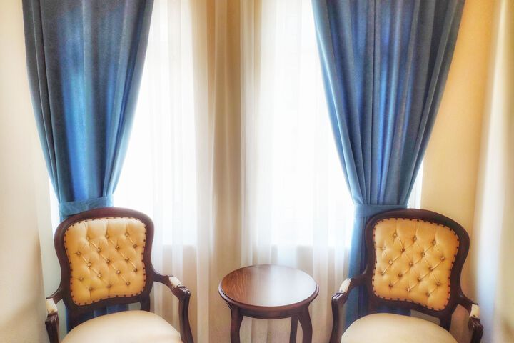 Room 8 of 22