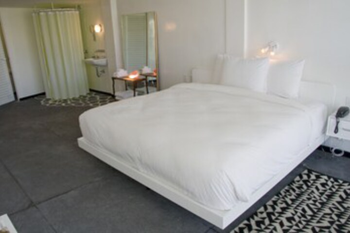 Room 36 of 48