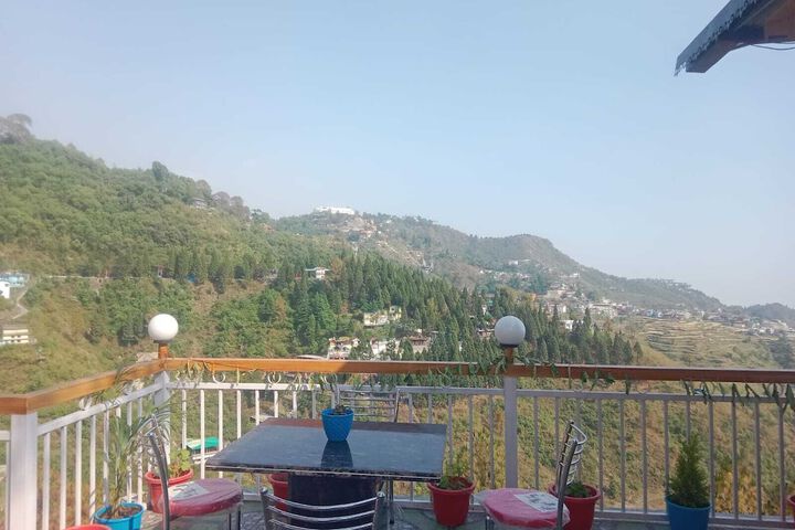 HOTEL THE PINE VILLA MUSSOORIE