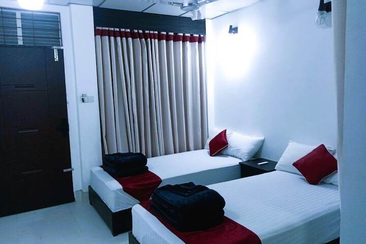 Room 11 of 38