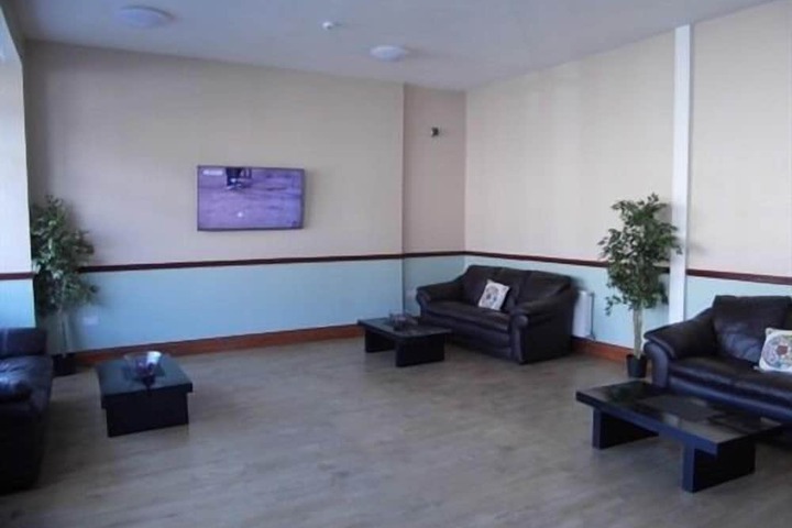 Lounge 19 of 29