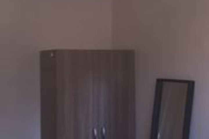 Room 41 of 82